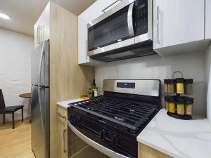 Кухня или мини-кухня в The Velvet Jazz Haus
 +6 фотографий