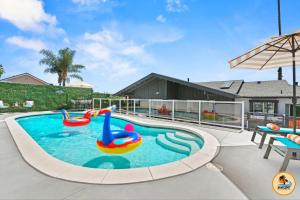 Bazén v ubytování Casa Del Cerro nebo v jeho okolí