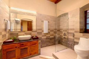 Koupelna v ubytování Limerick Mussoorie Heritage Villa + 19 fotografií