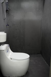 Koupelna v ubytování Witcher Hostel