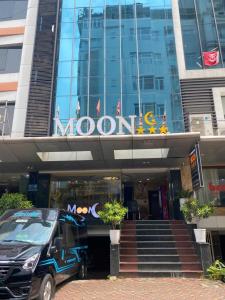 Φωτογραφία από το άλμπουμ του Moon Hotel 56 Truong Cong Giai στο Ανόι