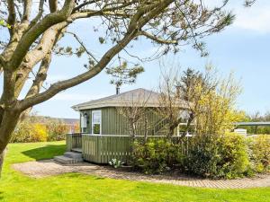 Un jardín fuera de 4 person holiday home in Vinderup-By Traum 14 fotos más