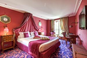 Ένα ή περισσότερα κρεβάτια σε δωμάτιο στο La Villa Royale