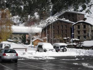 Hotel Montané durante l'inverno