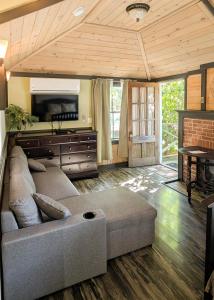 Χώρος καθιστικού στο Hinckleys Dreamwood Cottages