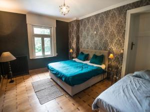 Ένα ή περισσότερα κρεβάτια σε δωμάτιο στο Luxury Estate with Pool & Spa