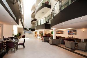 Posezení v ubytování Mannin Hotel