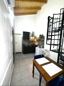 Televisyen dan/atau pusat hiburan di House Fiorentino