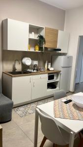 Kuchyň nebo kuchyňský kout v ubytování La Casa di Elisa Mini Apartment - Palermo