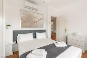 Postel nebo postele na pokoji v ubytování Sky Heaven Nogalera - 2 spacious BR - Heart of Torremolinos