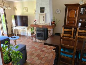 Μια τηλεόραση ή/και κέντρο ψυχαγωγίας στο La Sousta +8 φωτογραφίες