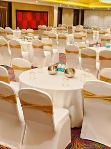 Φωτογραφία από το άλμπουμ του The Fern Residency, Solapur σε Solapur