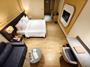 Φωτογραφία από το άλμπουμ του The Fern Residency, Solapur σε Solapur