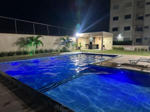 Πισίνα στο ή κοντά στο Apartamento em Condomínio Proximo ao Shopping