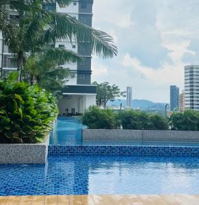 Bazén v ubytování Sentul Home Condo-KLCC View with 3bed,3bath, cooking allowed nebo v jeho okolí