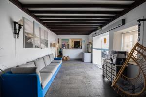 Η κουζίνα ή μικρή κουζίνα στο Aparthotel Barracuda