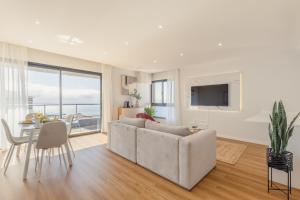 Μια τηλεόραση ή/και κέντρο ψυχαγωγίας στο Garajau Sea Side by Atlantic Holiday