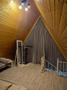 Φωτογραφία από το άλμπουμ του Guba A-frame near forest & lake σε İkinci Nügǝdi +23 φωτογραφίες