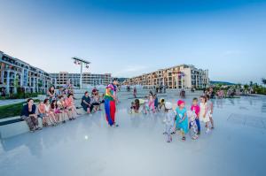 Гості Premier Fort Beach Hotel