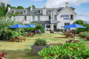 Un jardín fuera de Glenisle Hotel