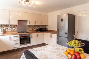 Billede fra billedgalleriet på Visha's Sleepin i Robin Hood + 4 billeder