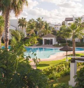 Πισίνα στο ή κοντά στο Blue Moon House Costa Ballena by Sanlúcar Housing