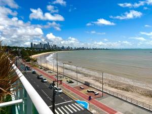 - Vistas a la playa y al océano y a la ciudad en Blue Sunset Family Experience - Aptos 101 - 220 - 223 - 224 - 311, en João Pessoa