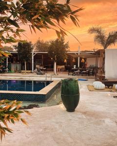 Hồ bơi trong/gần The Ocean Breeze bungalow