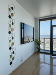 Μια τηλεόραση ή/και κέντρο ψυχαγωγίας στο Exclusive suite in Eurovea Tower