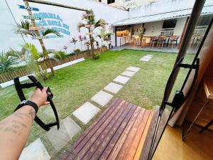 Κήπος έξω από το Cabana 01 · Tiny House Aeroporto +12 φωτογραφίες