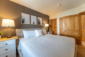 Postel nebo postele na pokoji v ubytování Silver Mill 8266 by Summit County Mountain Retreats + 44 fotografií