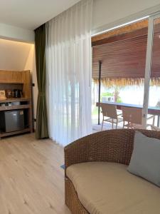 Kuchyň nebo kuchyňský kout v ubytování K.B. Resort