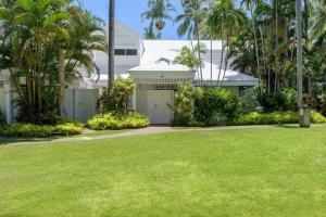 O grădină în afara Port Douglas Mirage Villa 451 +17 fotografii