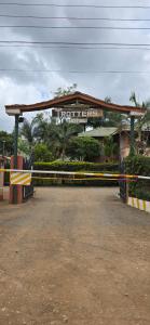 Gallery image of Trotters Hotel in Gitura