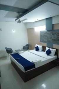 Gallery image of Kanishka Grand in Bengaluru