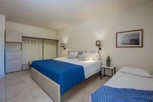 Imagine din galeria proprietății Phoenix Beach Hotel în Plános