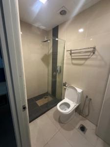 Koupelna v ubytování Bukit Bintang SS Grey Hotel