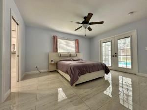 Foto Naplesis asuva majutusasutuse Charming house in peaceful Naples surrounded by nature and close to the beach galeriist