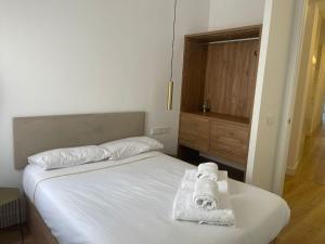 Postel nebo postele na pokoji v ubytování Piso Amplio cerca Plaza de España 2 hab 2 baños
