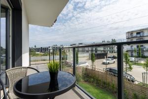 Μπαλκόνι ή βεράντα στο Modern Apartment with Balcony & FREE GARAGE Poznan by Noclegi Renters