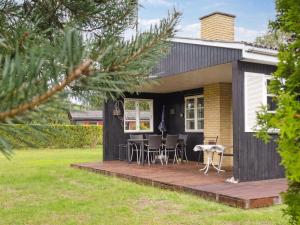 Zahrada ubytování Holiday Home Brunhilde - 850m from the sea by Interhome + 18 fotografií