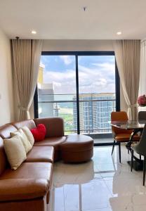 Ruang duduk di Shi House - 2BR GH3 Luxury, Comfortable, Park View