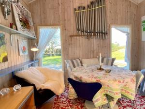 Et opholdsområde på Holiday Home Ilenia - 150m from the sea by Interhome