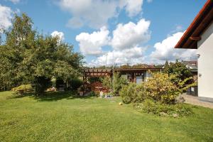 O grădină în afara Ferienwohnung Hildegard