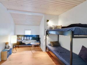 Voodi või voodid majutusasutuse Holiday Home Aleko - 2-5km from the sea by Interhome toas