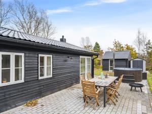 Hoone, kus puhkemaja asub +16 fotot