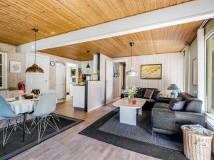 Posezení v ubytování Holiday Home Meo - 30km from the sea by Interhome + 18 fotografií