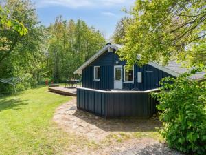 Zahrada ubytování Holiday Home Ejnarine - 300m from the sea by Interhome