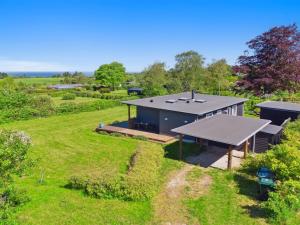 Φυσικό τοπίο κοντά σε αυτή η παραθεριστική κατοικία