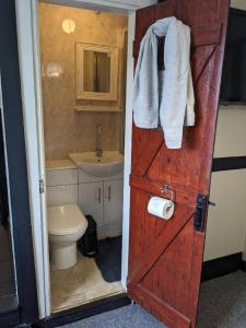 Ένα μπάνιο στο Prestleigh inn - great to stay